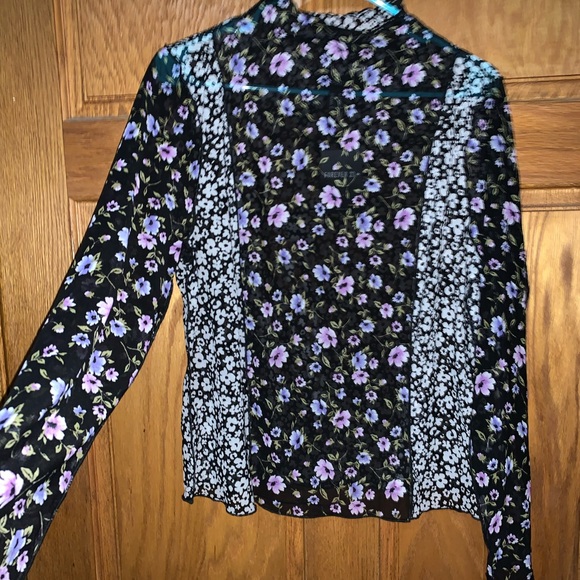 Plus Floral sheer top Sz 2X - Picture 2 of 4
